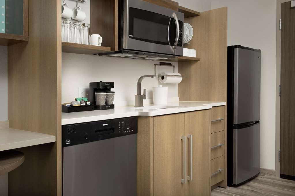 Home2 Suites By Hilton Tampa Westshore Airport Kamer foto